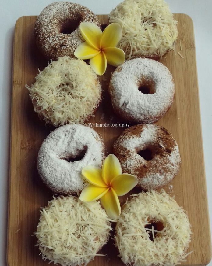 Donat Tape by Ade Wulan Donat Tape by Ade Wulan