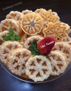 Kembang Goyang By Fah Umi Yasmin