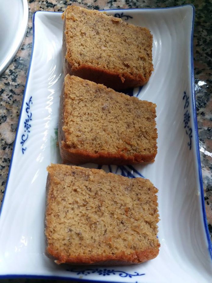 Banana Cake by Arum Sari