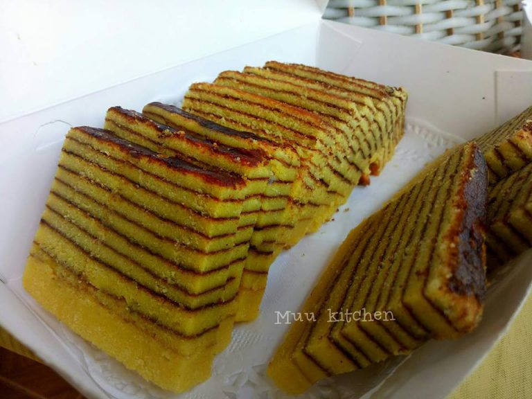 Cake Lapis lembut by Muu Razak