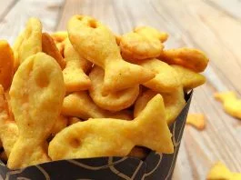 Cheddar Crackers by Arti Jorgenson