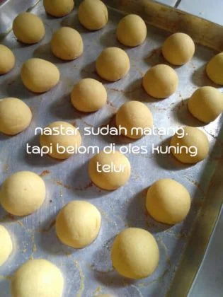 GOLDEN NASTAR by Lia Risa Widodo 3