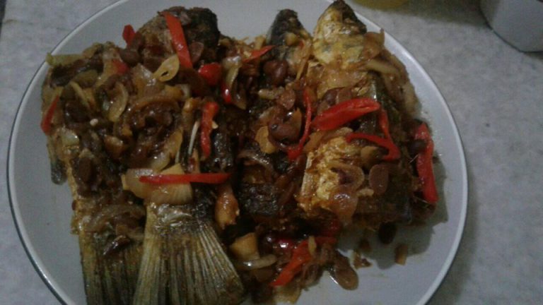 Ikan Belanak Bumbu Tauco by Desi Nurdini