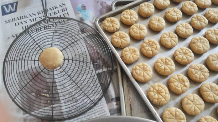 Kue Kacang by Irma Sri Maryani Hendrawan