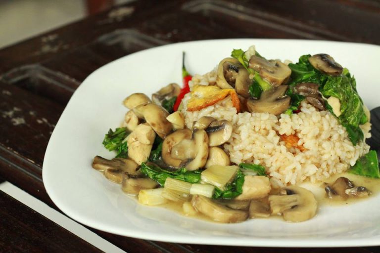 Nasi Ayam Jamur by Gangsar Aji Carnivore