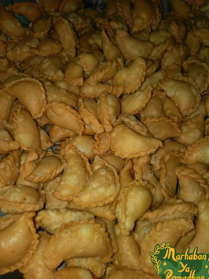 Pastel Mini Isi Abon by Siti Masitoh