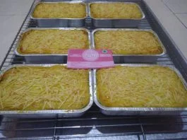 Pastel Tutup by Ratna Sari Anggraini