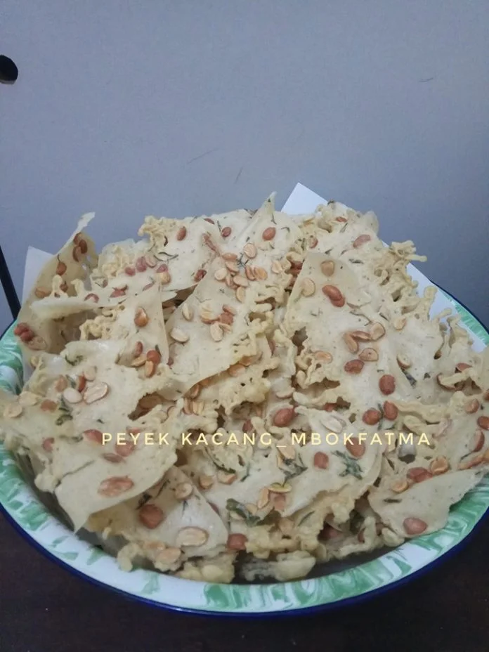 Peyek Kacang by Yuni Fatmawati Peyek Kacang by Yuni Fatmawati