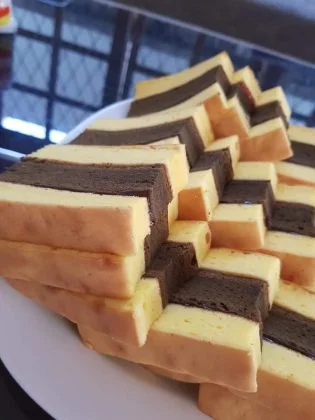 Spiku / Lapis Surabaya by Susan Christian