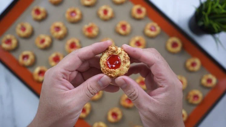 esep dan Cara membuat Strawberry Thumbprint Cookies by Hendraacen 2
