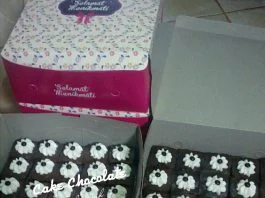 Cake Chocolate Potong by Nurhasanah