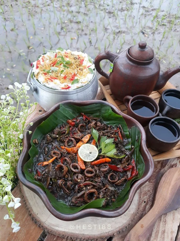 Cumi Hitam by Hesti Artomoro Cumi Hitam by Hesti Artomoro