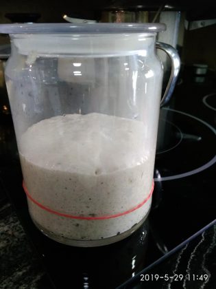 Sourdough bread by Yanna Onana 1