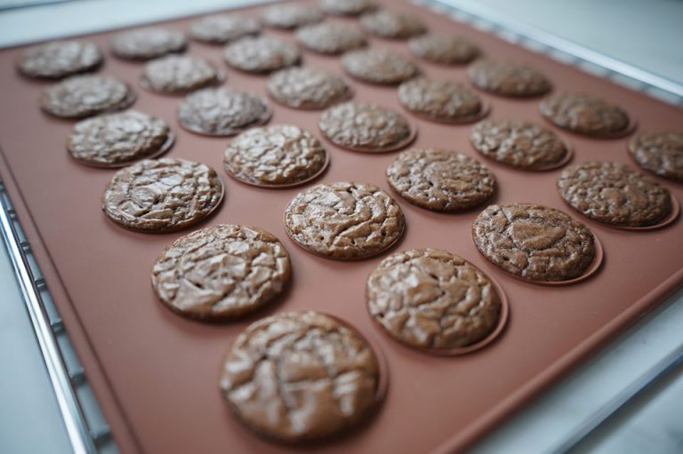 CRUNCHY BROWNIES COOKIES by Hendraacen