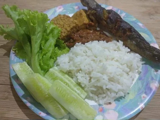 Sambel pecel lele by Nur Afiatun 1