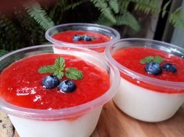 Puding Sutra Saus Strowberry by Naning Bubams