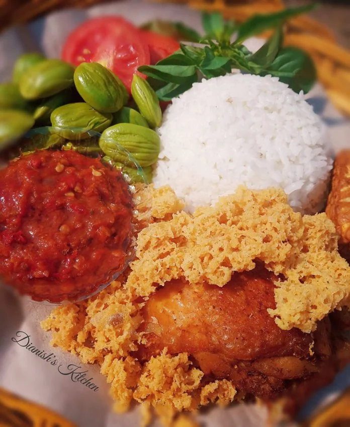 AYAM GORENG KREMES by Dianish's Kitchen