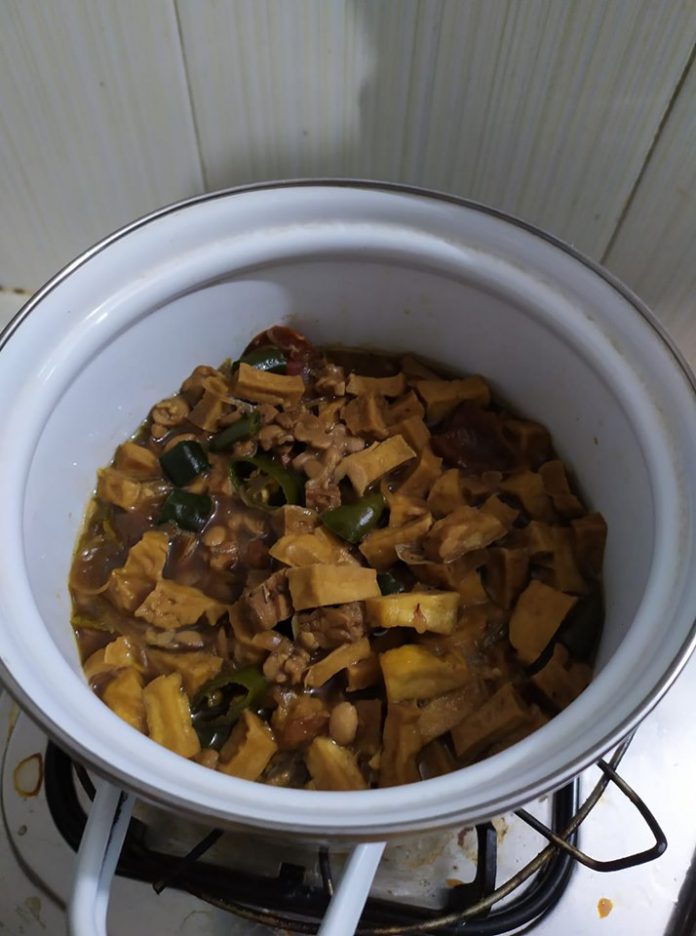 Cah Tahu by Endang Maryani