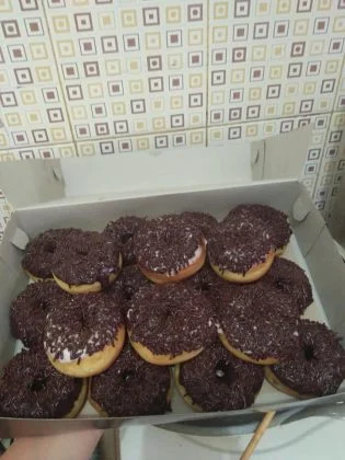 DONUTS coklat by Arry Wahyuni Suandi