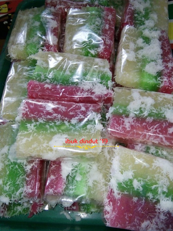 LAPIS SINGKONG KUKUS by Ratna Wulandari