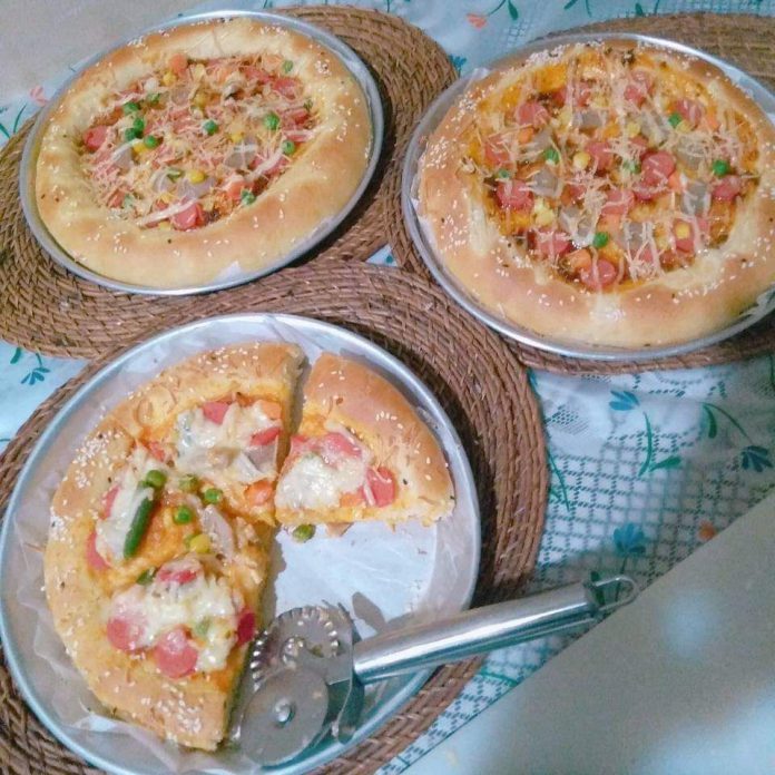 PIZZA Killer Soft Bread by Nita Andriani PIZZA Killer Soft Bread by Nita Andriani