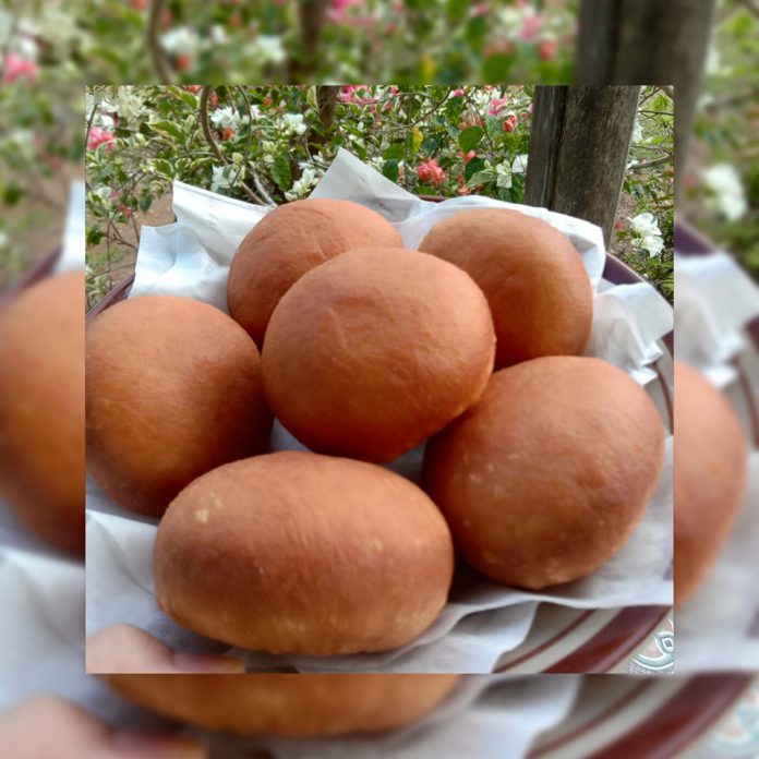 ROTI GORENG by Aena Lia