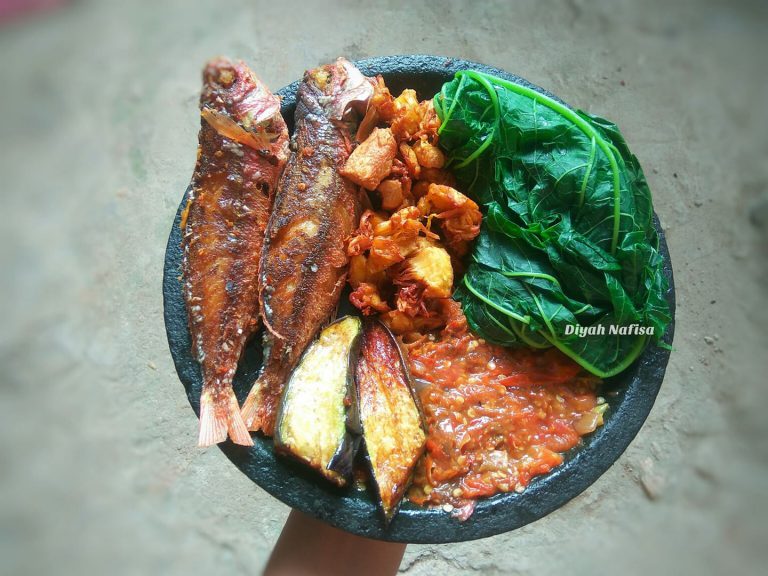 SAMBAL TERASI by Diyah Nafisa