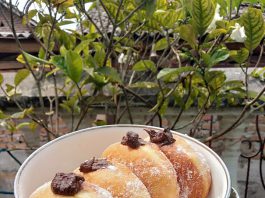 donat empuk by Nana Nunu