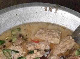 ikan asap campur tempe by Diah Vitaloka
