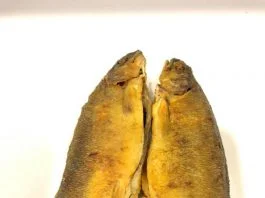 tips Goreng ikan agar tidak lengket dan meletup 1