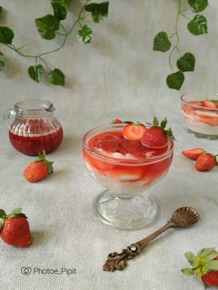 JENANG SUMSUM SAUS STRAWBERRY by Fitriani S Emnoer