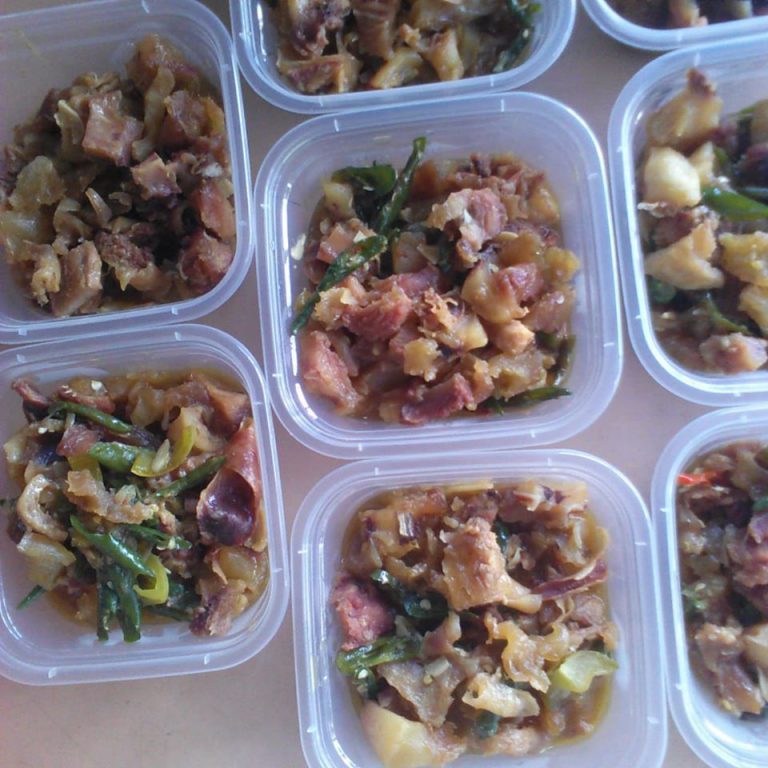 Oseng-oseng tetelan Sapi Lombok Ijo by Tata Artha