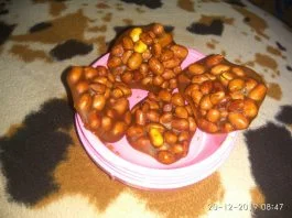 Ampyang kacang gula merah by Ati Yusuf