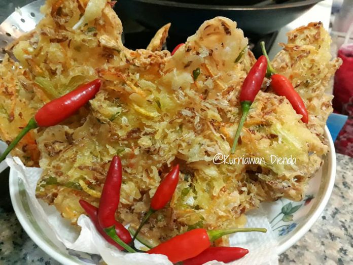 Bakwan sayur Crispy by Dienda Endang Kurniawan 1 Bakwan sayur Crispy by Dienda Endang Kurniawan