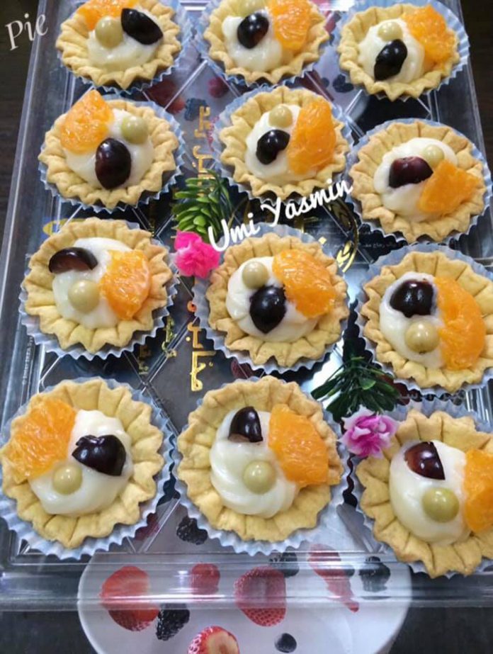 Pie Buah by Fah Umi Yasmin