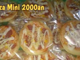 Pizza mini 2000an by Nita Purwaningsih