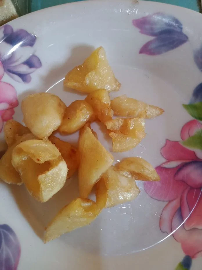 Salak Goreng by Azalea Wulan October