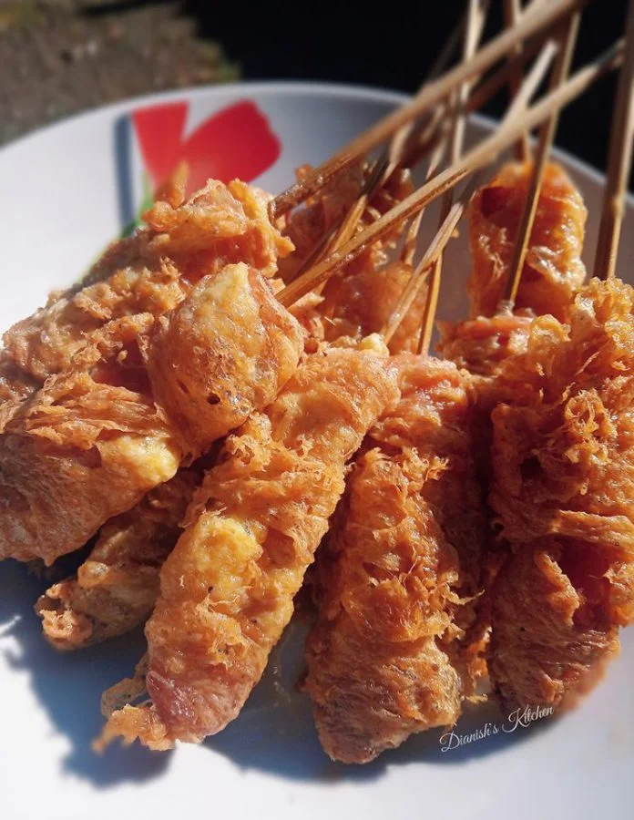 SOSIS GULUNG TELUR by Dianish's Kitchen SOSIS GULUNG TELUR by Dianish's Kitchen