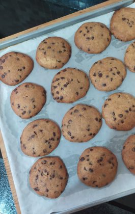 Classic Chocolate Chips Cookies by Dwi Arshi Pratiwi 1