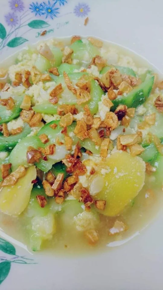 Sayur Oyong atau Gambas by Nanda Sukesi