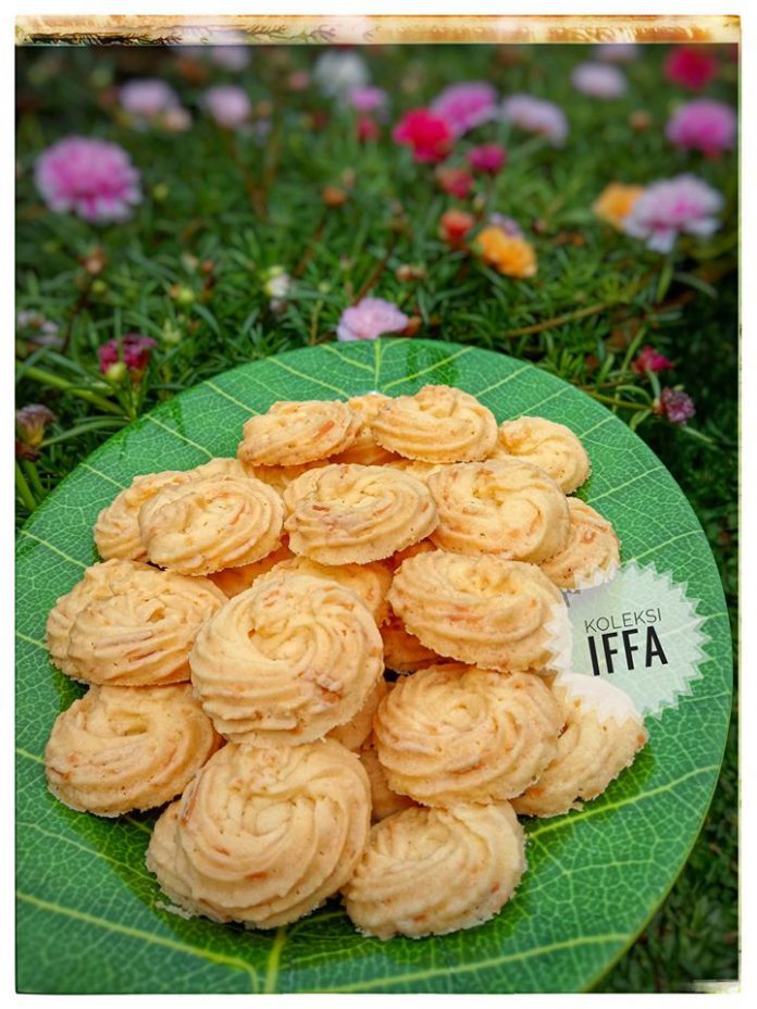 Semprit Sagu Keju by Tri Wahyuni