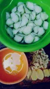 bahan Sayur Oyong atau Gambas by Nanda Sukesi