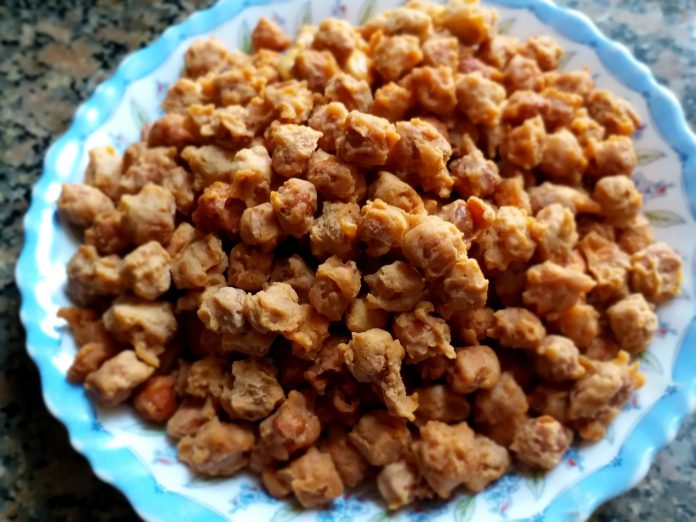 kacang kribo by Arum Sari