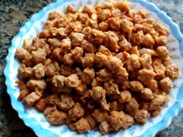 kacang kribo by Arum Sari