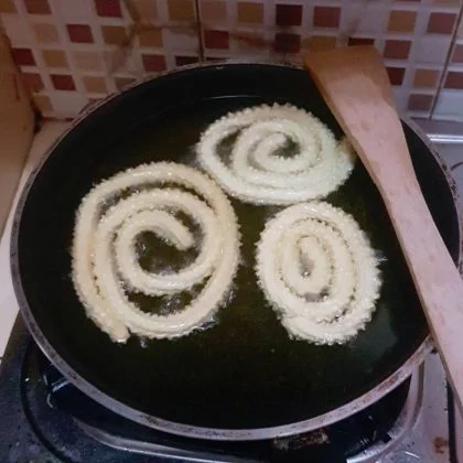 kue akar kelapa by Nirmala 1