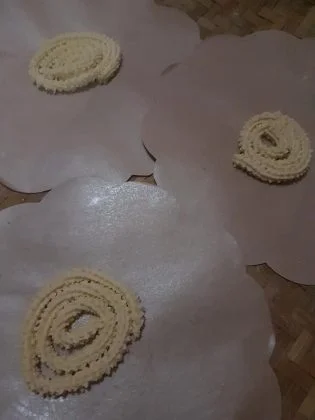 kue akar kelapa by Nirmala 3