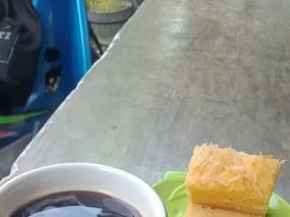 Cake Dasar by E.W. Arrey