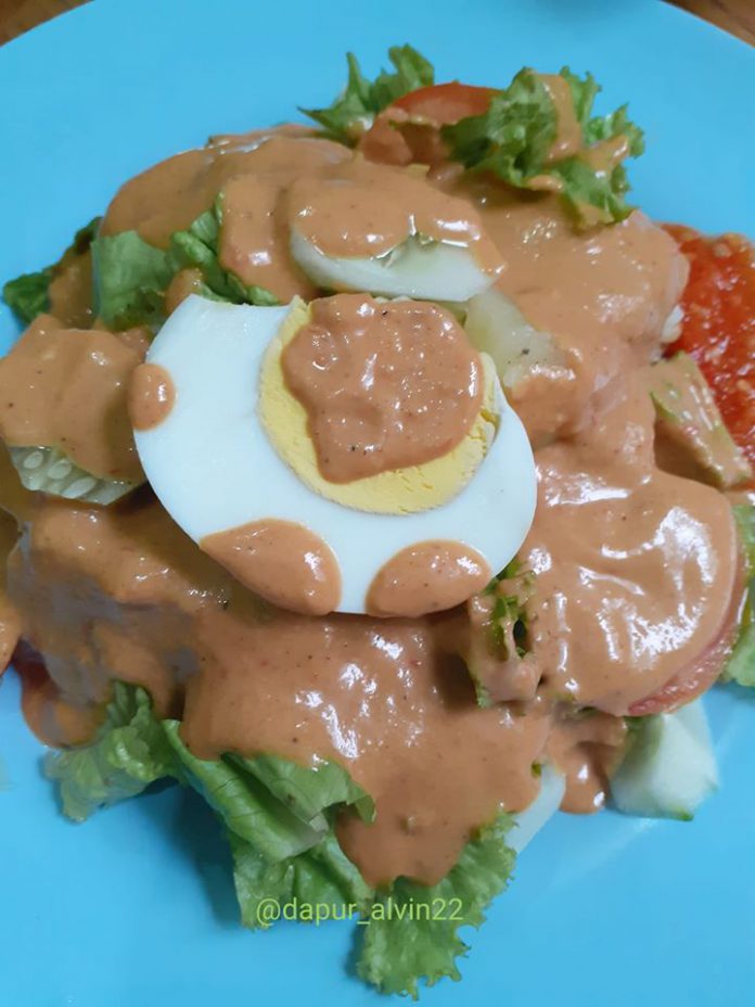 GADO - GADO SURABAYA by Uci Nurdianah