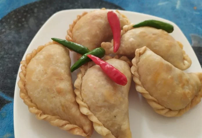 KULIT PASTEL by Erna Riyana Dewi