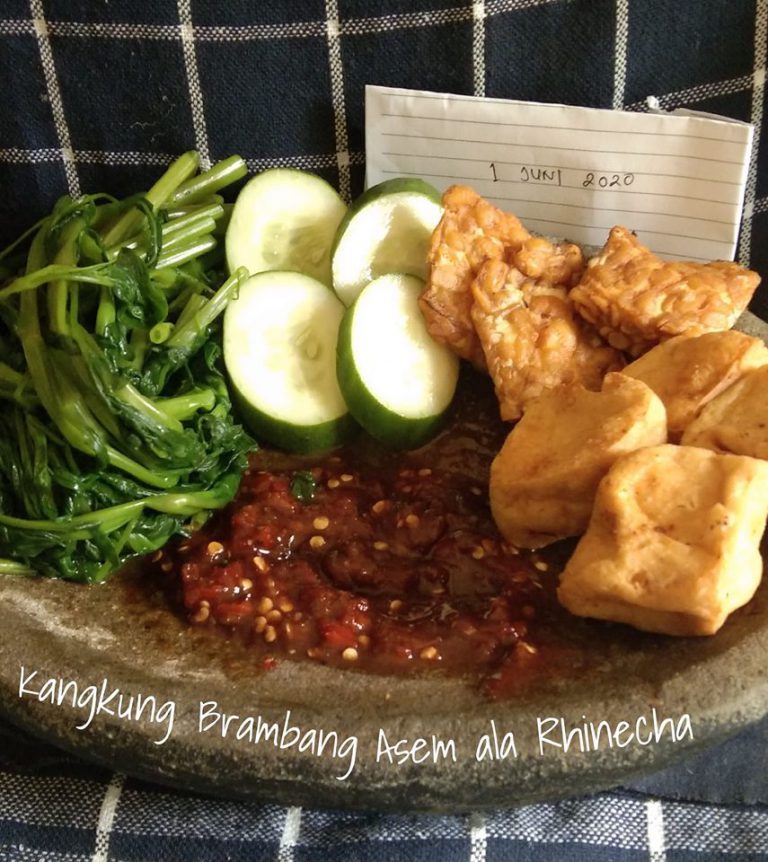 Kangkung Brambang Asem by Rhinecha